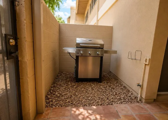 Stylish Escape Near Downtown Wi-fi * Phoenix