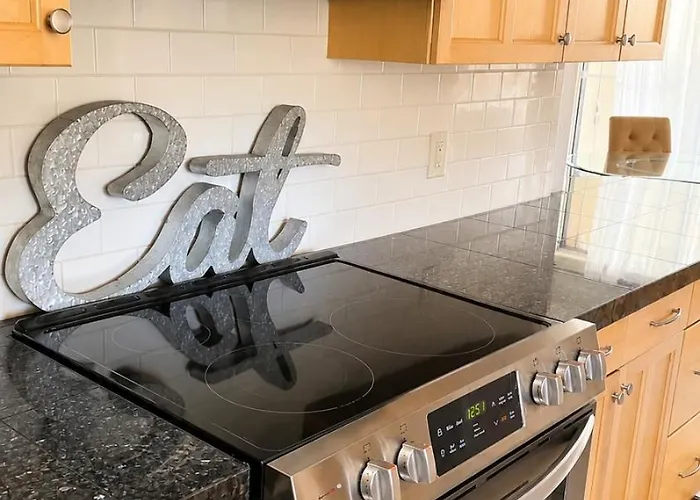 Stylish Escape Near Downtown Wi-fi Phoenix