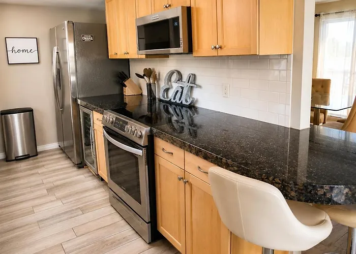 Stylish Escape Near Downtown Wi-fi