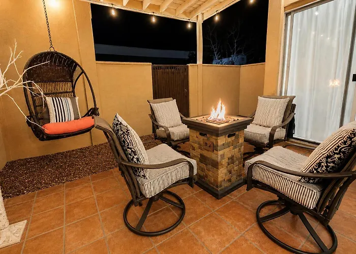 Stylish Escape Near Downtown Wi-fi Phoenix